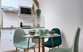 #Seasons. 2' From Av Champagne. Design Cocoonig. New